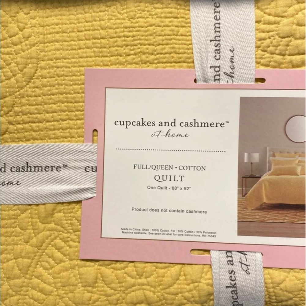 cupcakes & cashmere Yellow Quilt Full/queen
